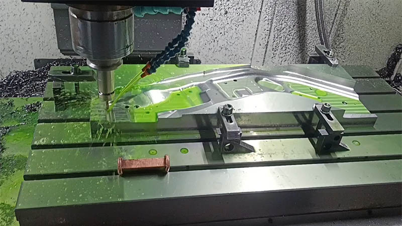 Pot lid holder molding