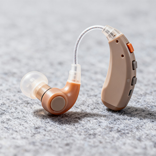 Støbning af høreapparat til indsprøjtning af plast